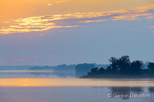 Upper Rideau Lake Sunrise_26228.jpg - Photographed along the Rideau Canal Waterway at Westport, Ontario, Canada.